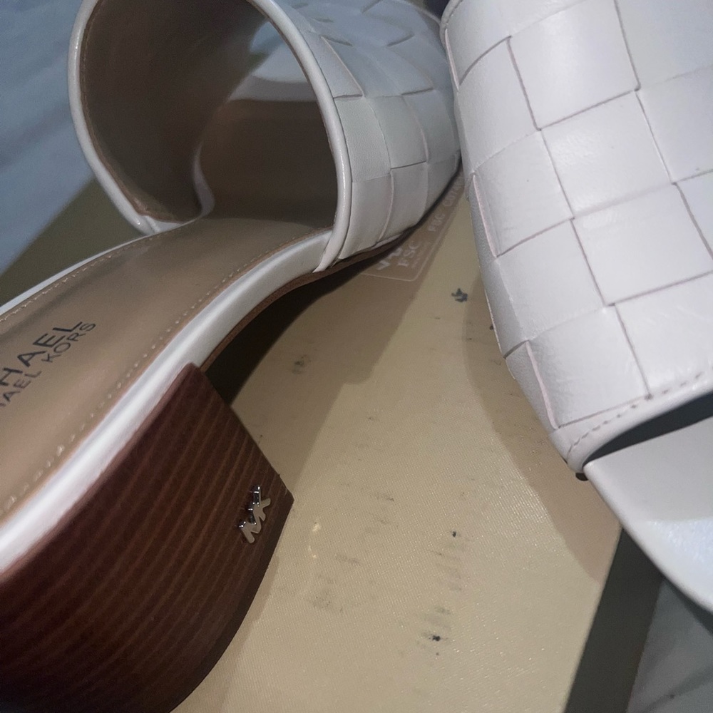 INGRID WOVEN MIDHEEL MULE, WOVEN LEATHER SIZE 7.5